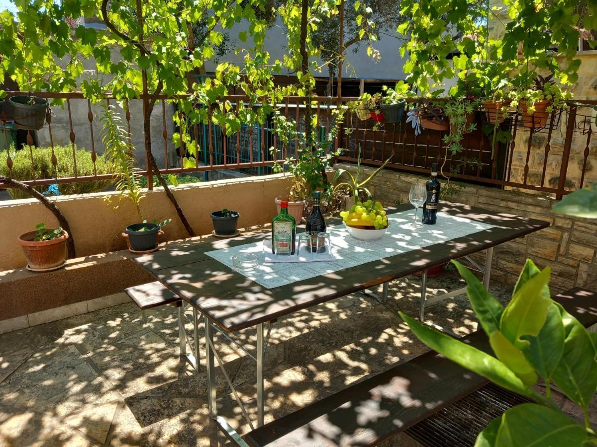 Apartman Oli Zara Esterno foto