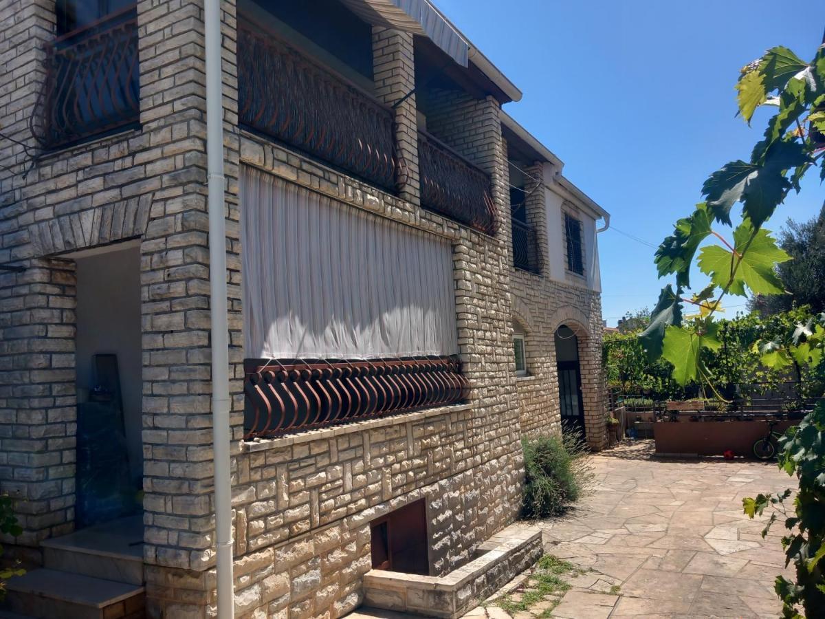 Apartman Oli Zara Esterno foto