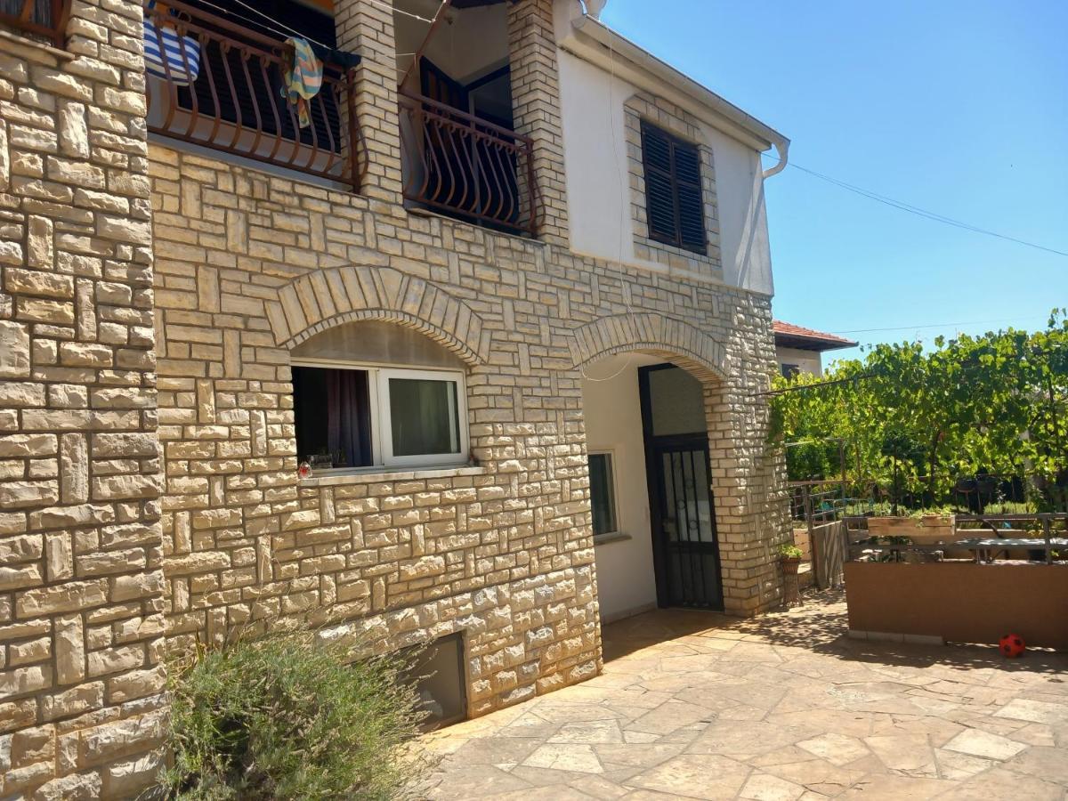Apartman Oli Zara Esterno foto